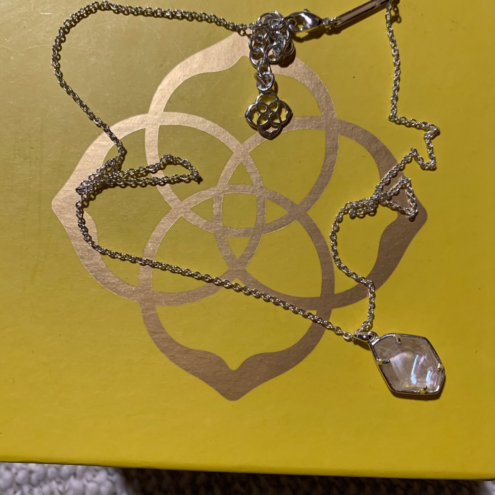 Kendra Scott silver mother of pearl necklace